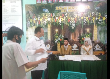 Terobosan Disdukcapil Indramayu Nikah Langsung Dapat Three In One Dokumen Kependudukan