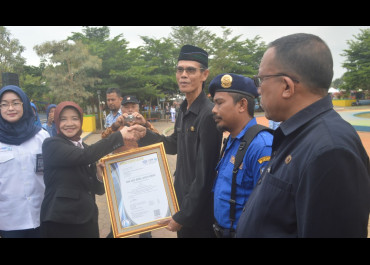 Disdukcapil Meraih Sertifikasi SNI ISO 9001:2015